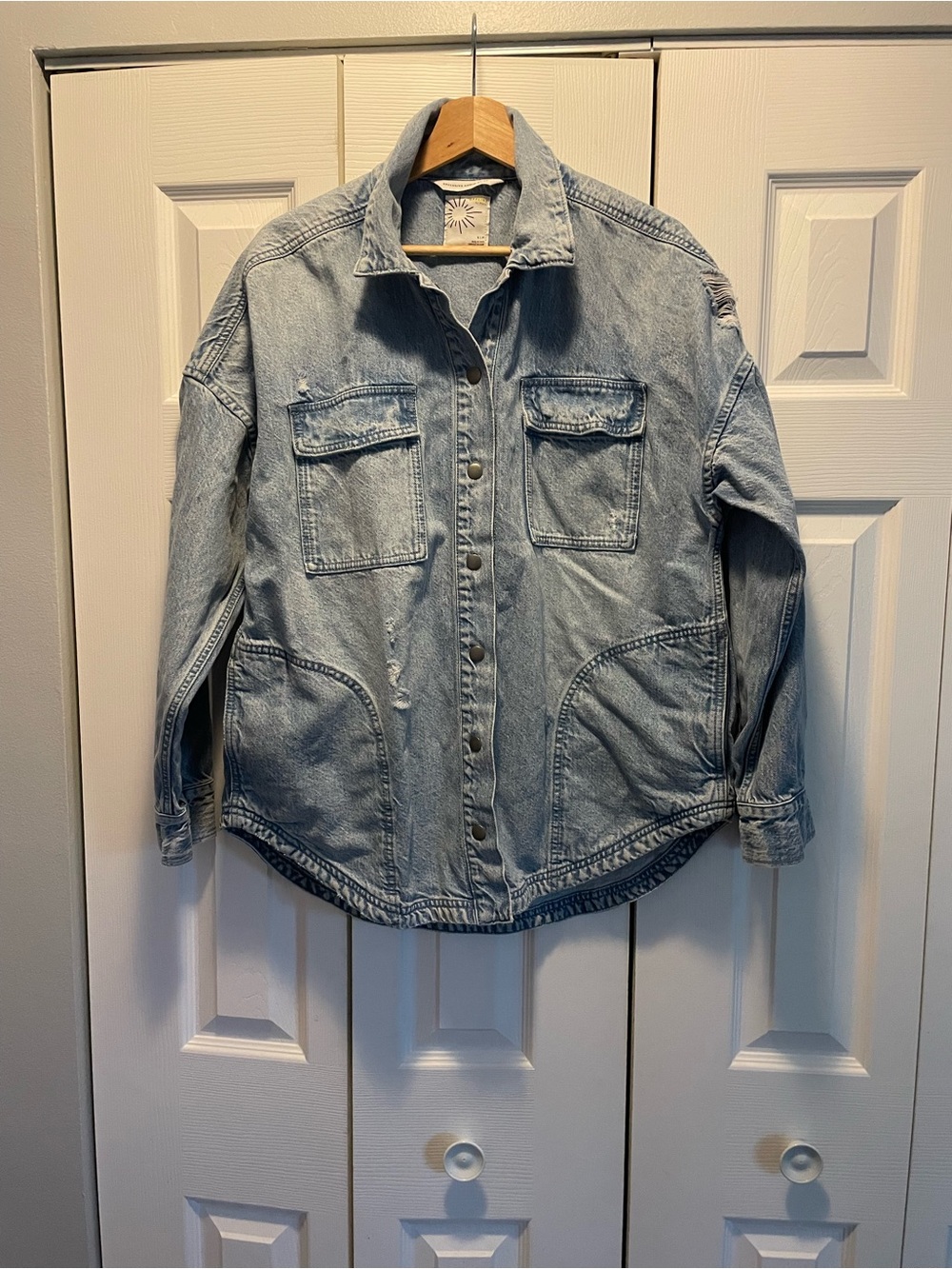 Offline by Aerie button down jean shirt jacket size Small
